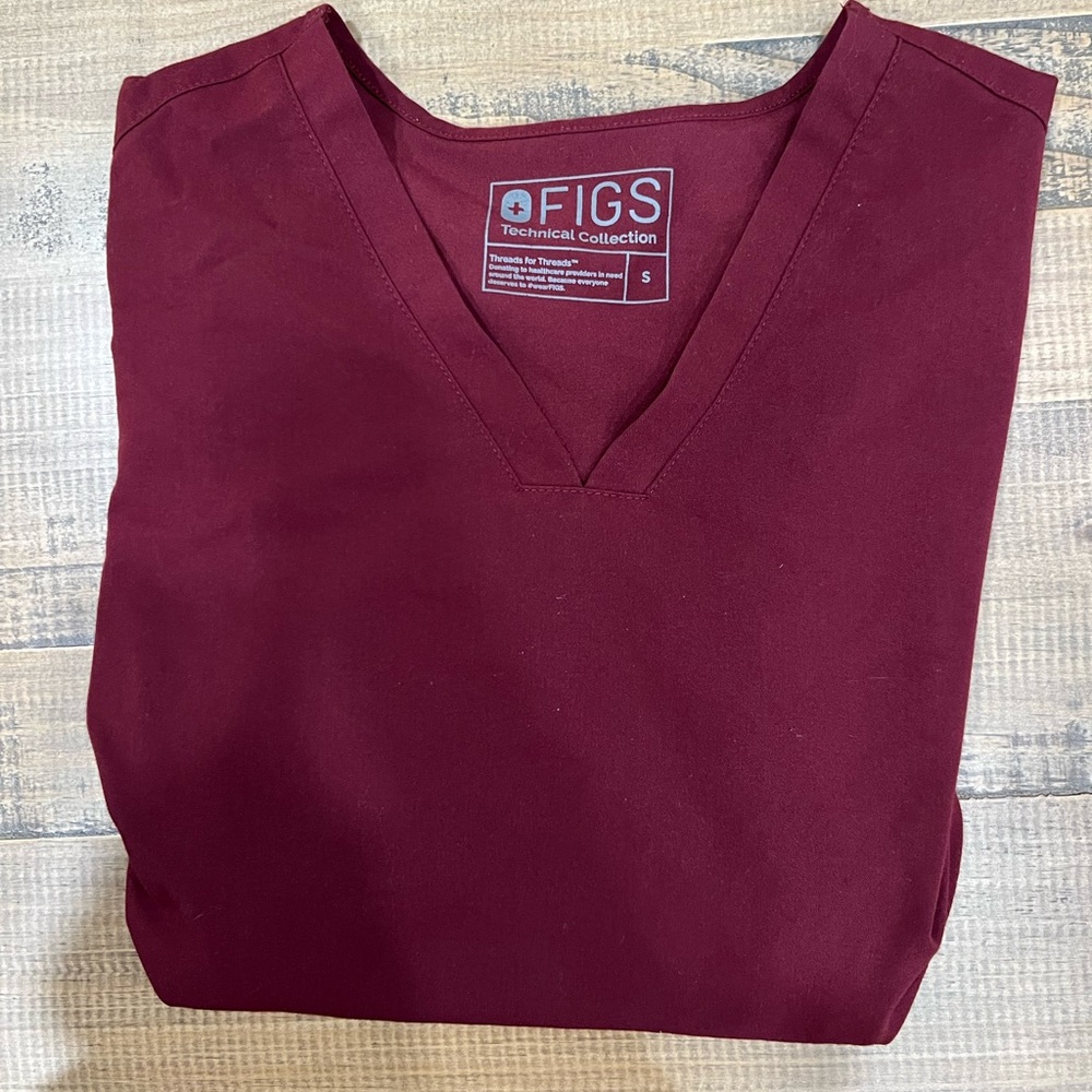 Figs Women Scrub Top Burgundy Size Small